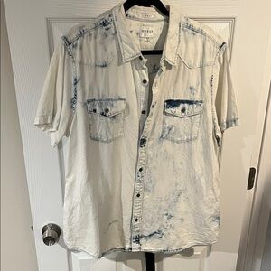 Guess Men's White and Blue Casual Shirt